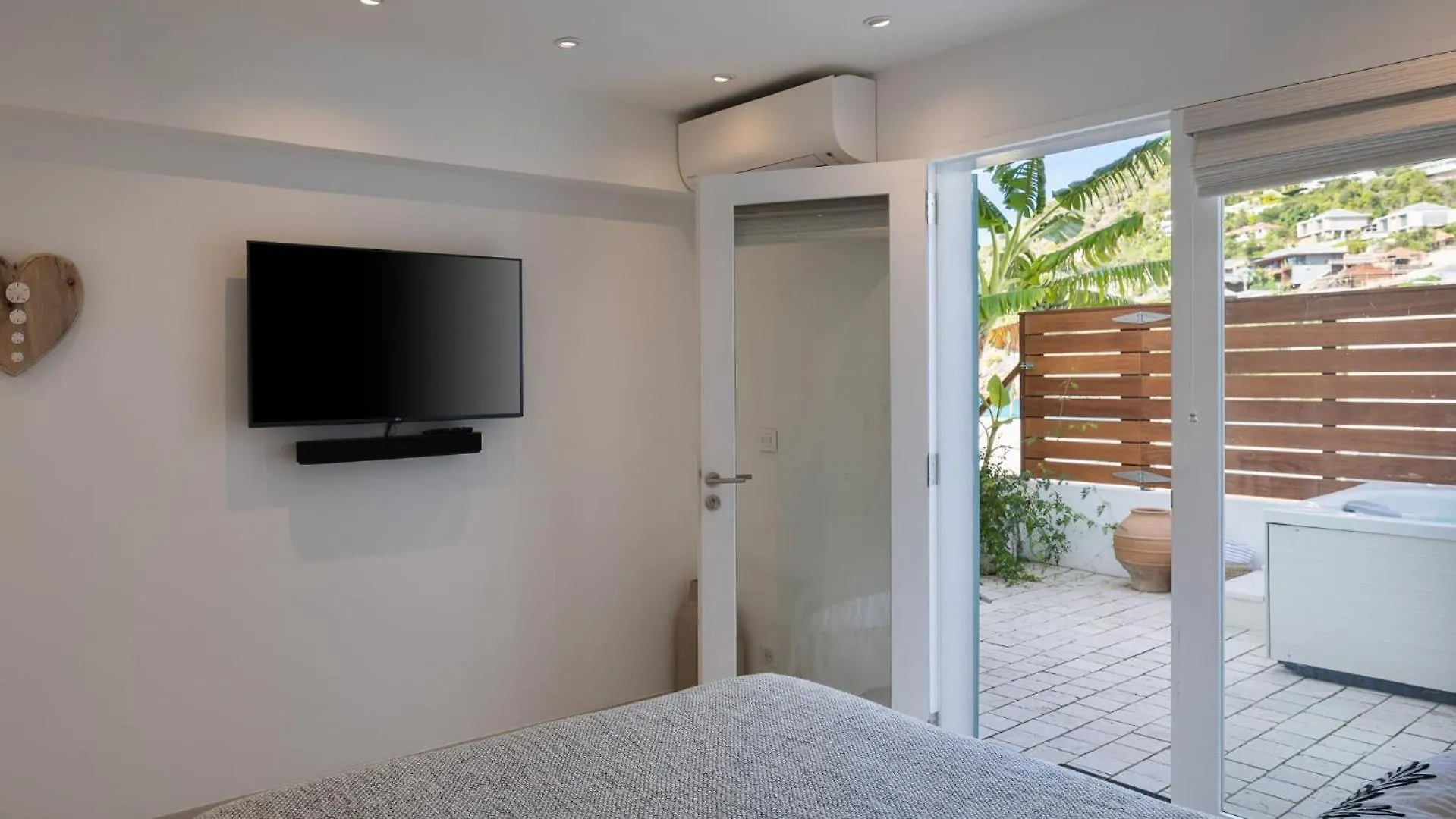 Caribbean Style Villa With Lush Environment St. Barthelemy