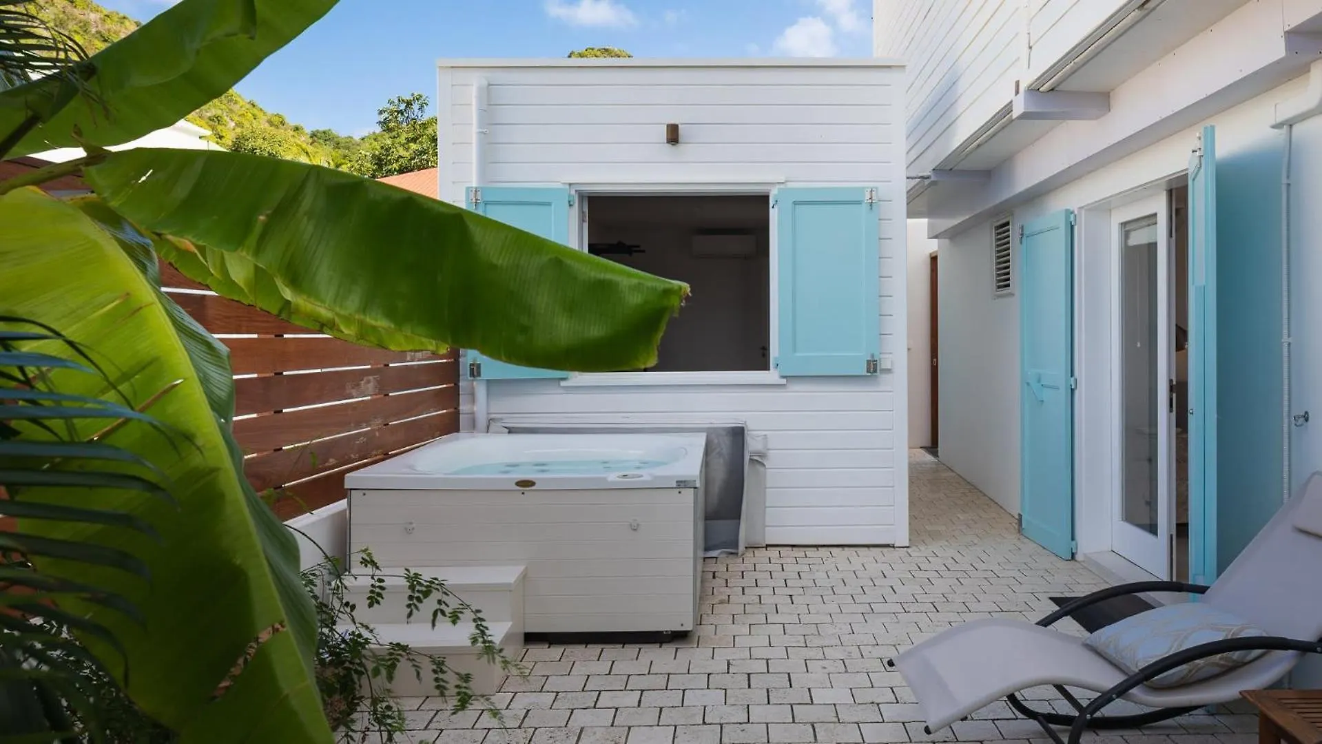 Caribbean Style Villa With Lush Environment St. Barthelemy